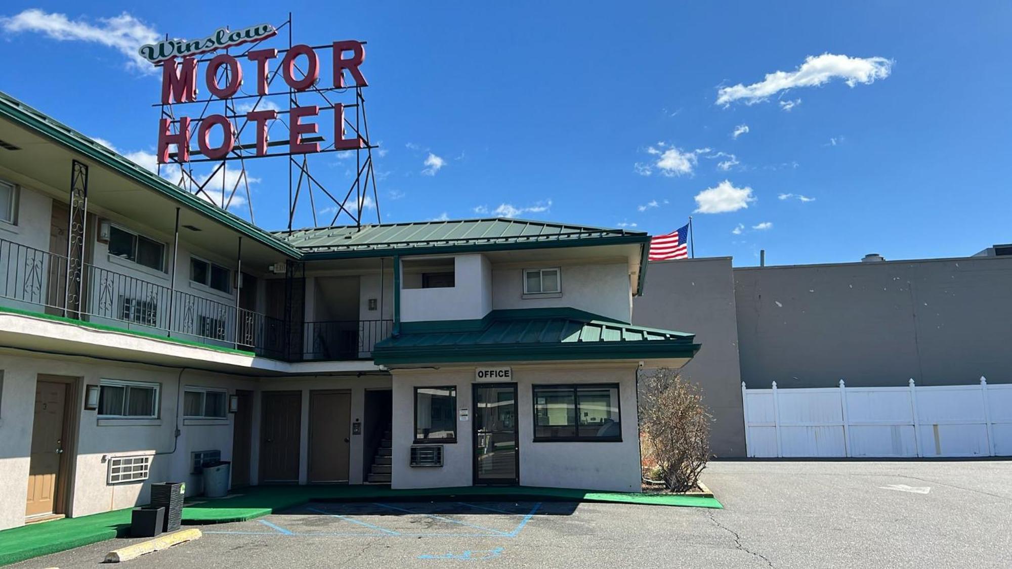 Winslow Motel Lyndhurst Exterior photo