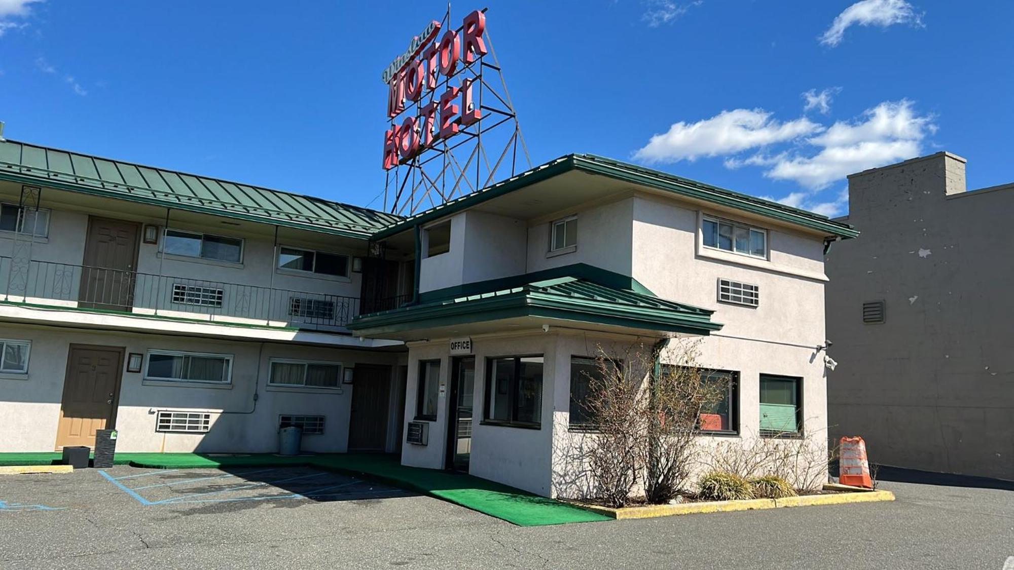 Winslow Motel Lyndhurst Exterior photo